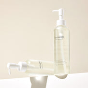 Aceite limpiador Mixsoon Bean Cleansing Oil textura ligera sobre piel